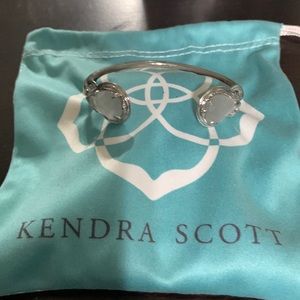 Kendra Scott bracelet